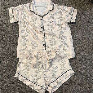 Women’s Pajamas in Light Beige with Leaf and Flower Print and Black Contrast